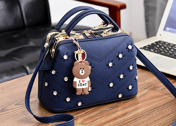 Stylish Handbag Image 8