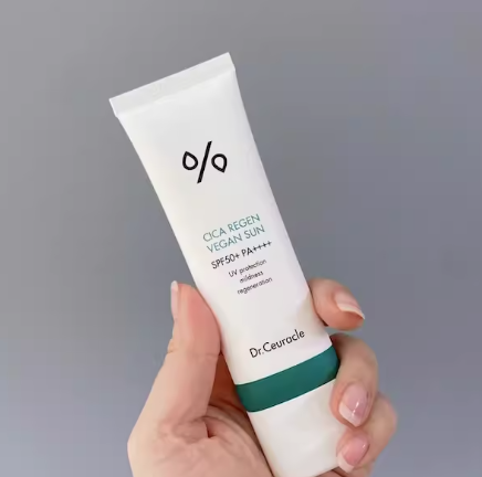 Dr. Ceuracle Hyal Reyouth Moist Sun SPF 50 PF++++ : Votre Bouclier Ultime pour la Peau image