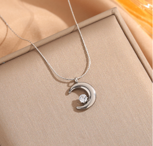Selene Necklace Silver