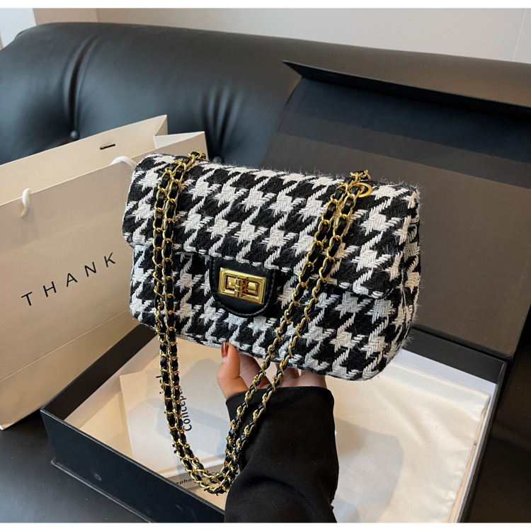 Woolen Bag Image 2