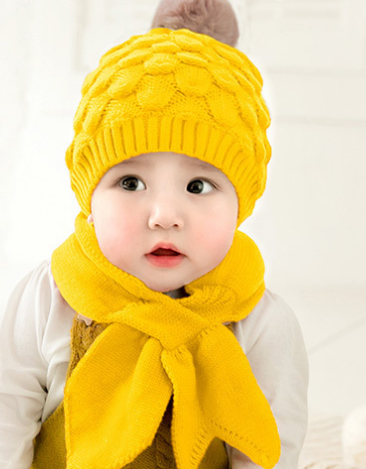 Baby Scarf and Woolen Cap Set Image