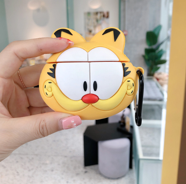 Minnie and Mickey Cartoon AirPods Case