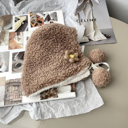 Small Flower Plush Lei Feng Hat - Black