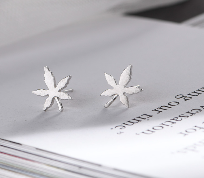 Maple Leaf Earrings 1