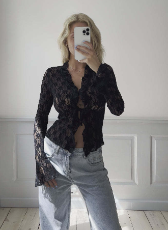 Combhasaki Cardigan Image 1