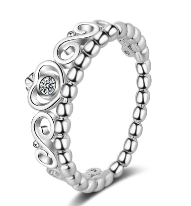 Heart Crown Ring Close-Up