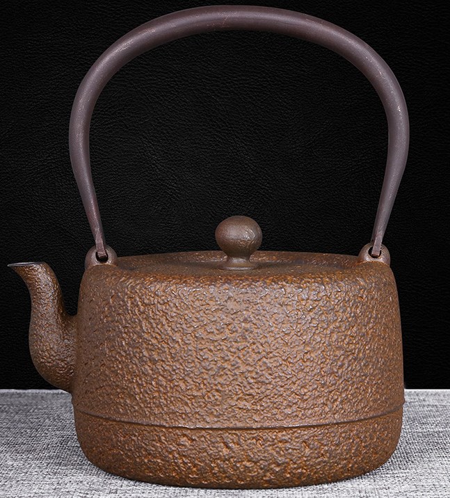 Iron Pot Image 2