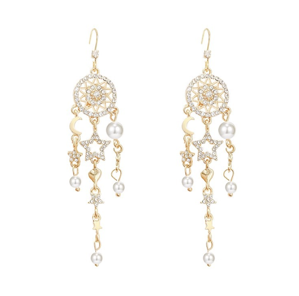 Asymmetric earrings with celestial elements