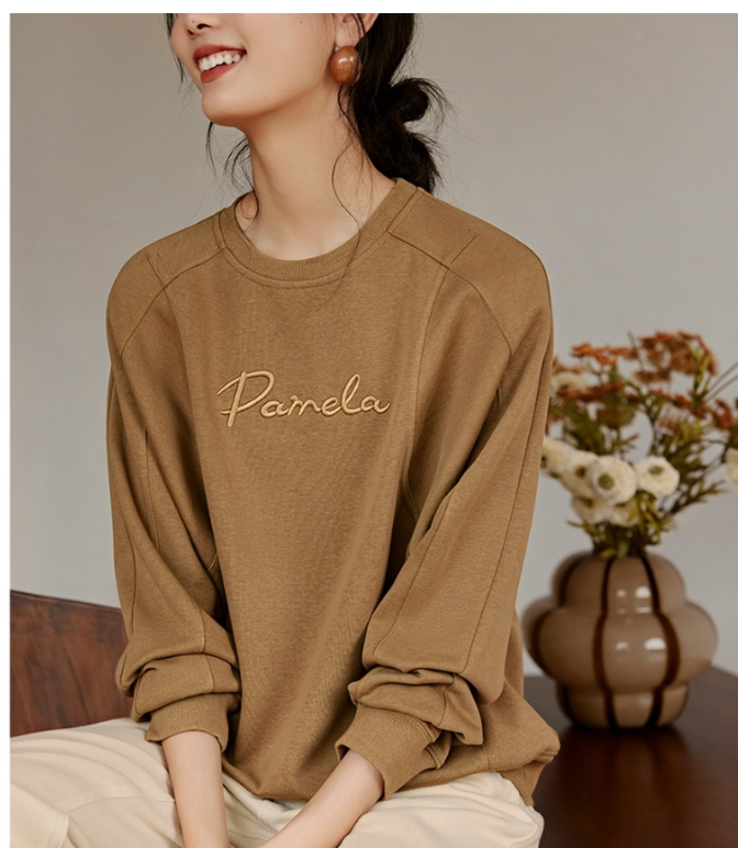 Short Padded Shoulder Loose Sweater Image 4