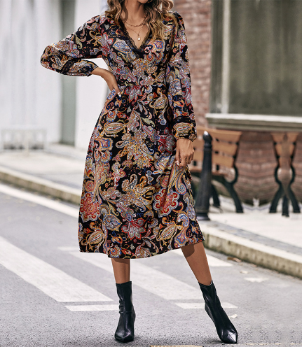 Cláudia - Vestido de Renda Preto Manga Longa