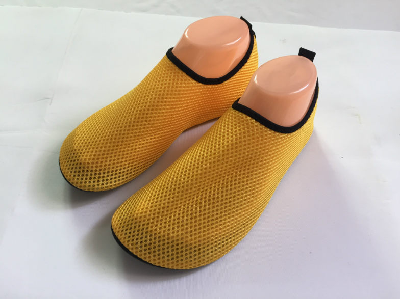 Breathable Beach Shoes 3