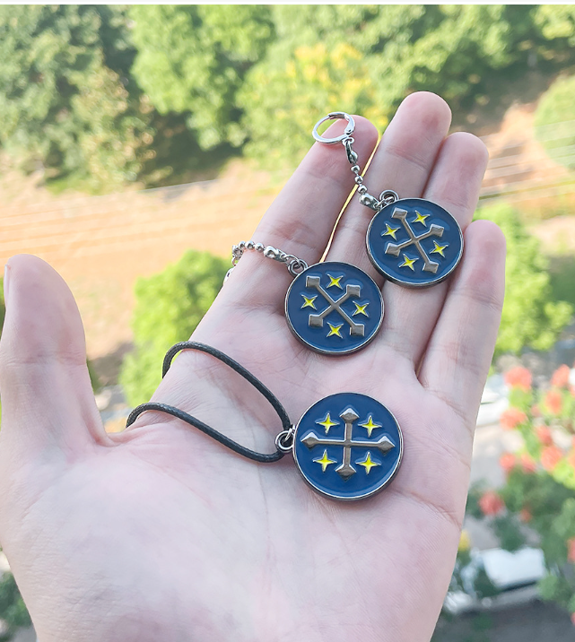 Anime Pendant Necklace Details