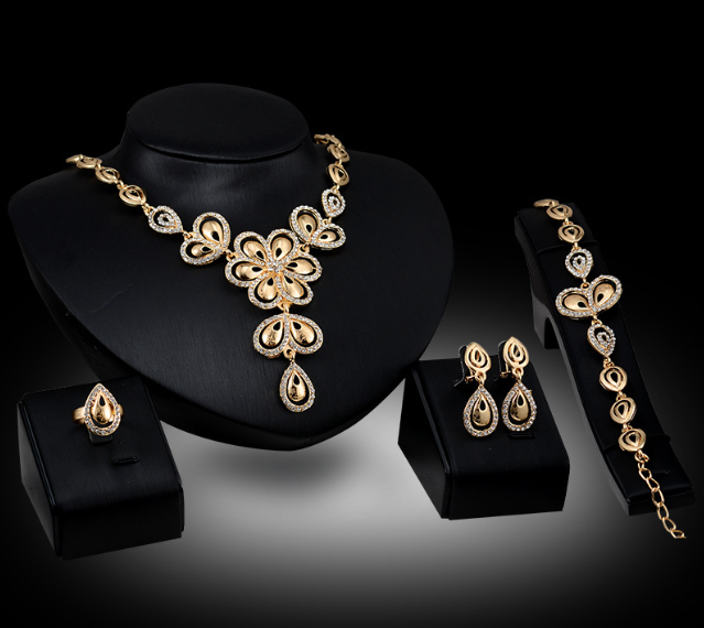 Gold Jewelry Set