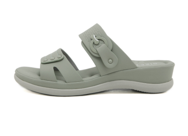 Sandals Image 3
