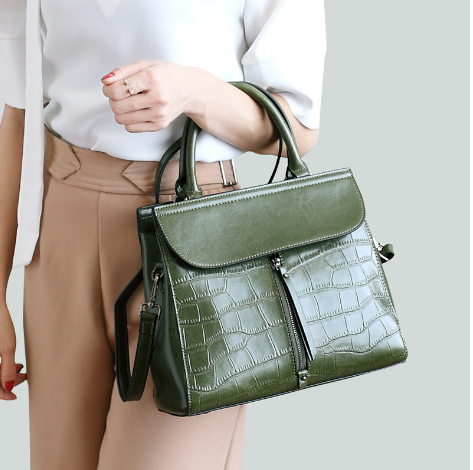Stylish single-shoulder bag