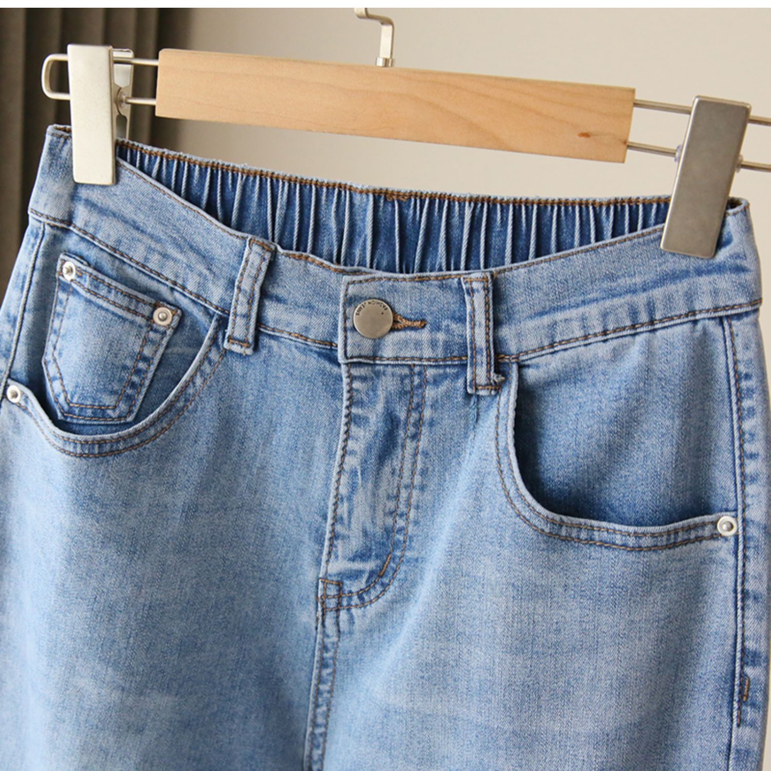 Comfort Jeans Image 5