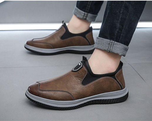 Kally Men's Leather Sneakers - Lifestyle Image