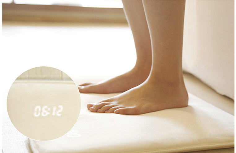 Carpet Alarm Clock Image 1