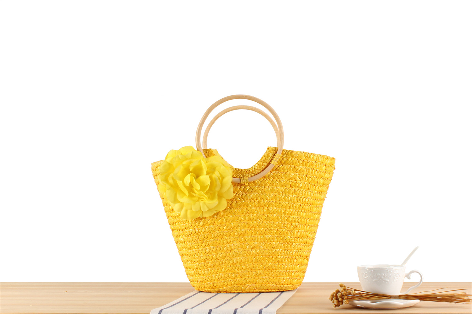 Woven Bag Lifestyle