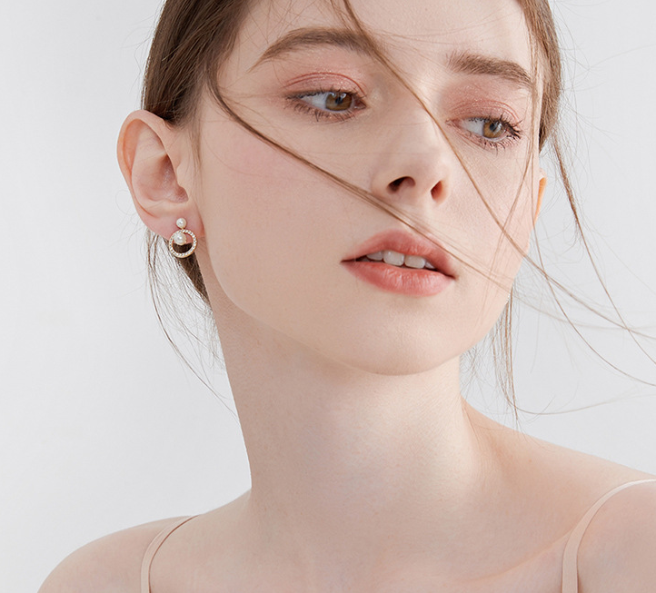 Silver Pearl Earrings