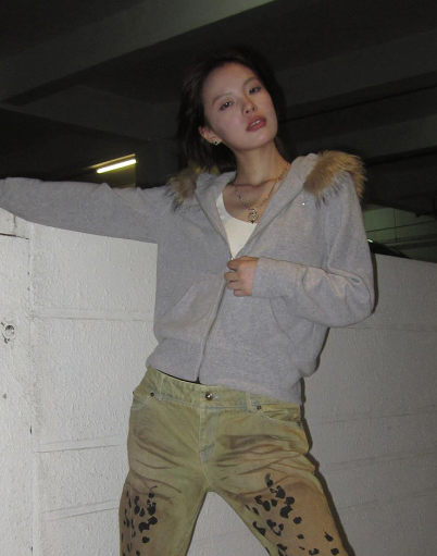 Retro Women's Winter Plush And Thick Hoodie Jacket Image 6