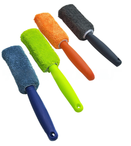Microfiber Long Handle Wheel Brush Image 2
