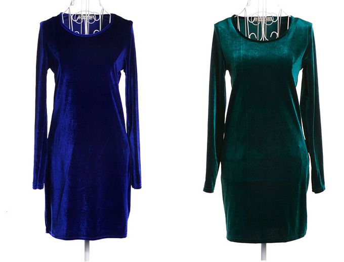 LIVA Velvet Dress - Image 5