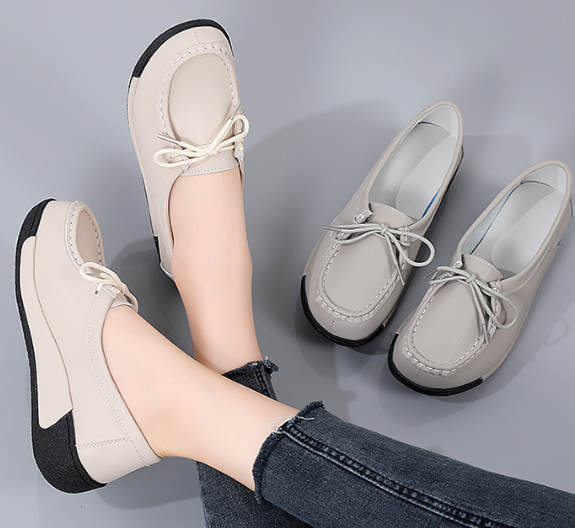 Fashionable bow decoration on shoes