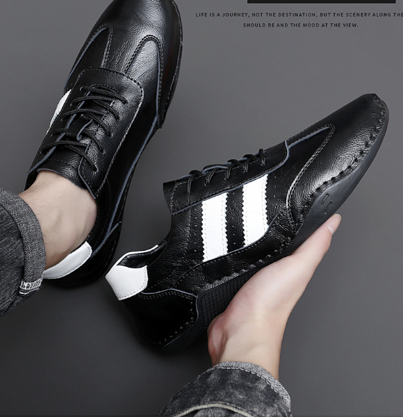 Trend Track Sneakers in Black and White