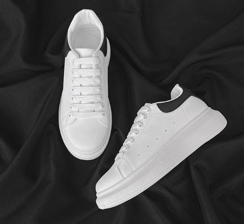 Spring New Lace-Up Sneakers