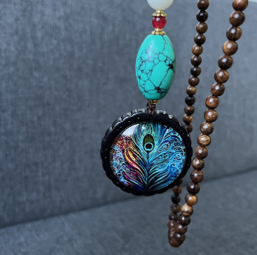 Peacock Feather Pendant Image 1