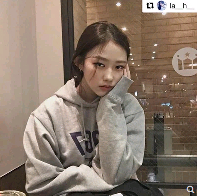 2020 autumn and winter new printing letter sweater women's hooded loose coat couple hooded sweater image