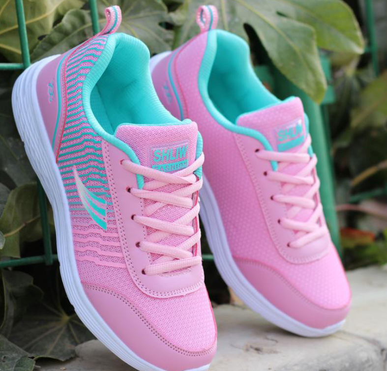 Breathable Mesh Fabric Sports Shoes