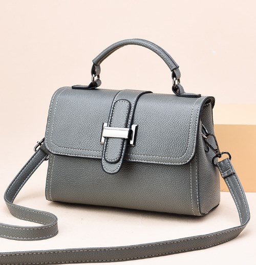2019 Women's Small Bag - Image 3