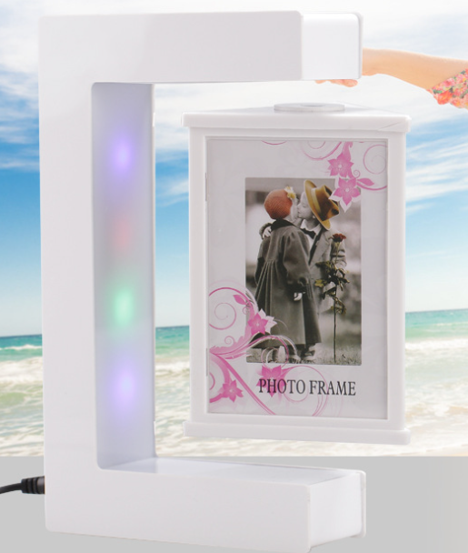 Magnetic Levitation Photo Frame Image 4