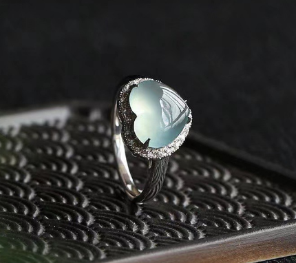 Chalcedony Ice-like Ring Image 1