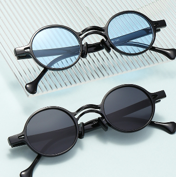 Sunglasses Image 2