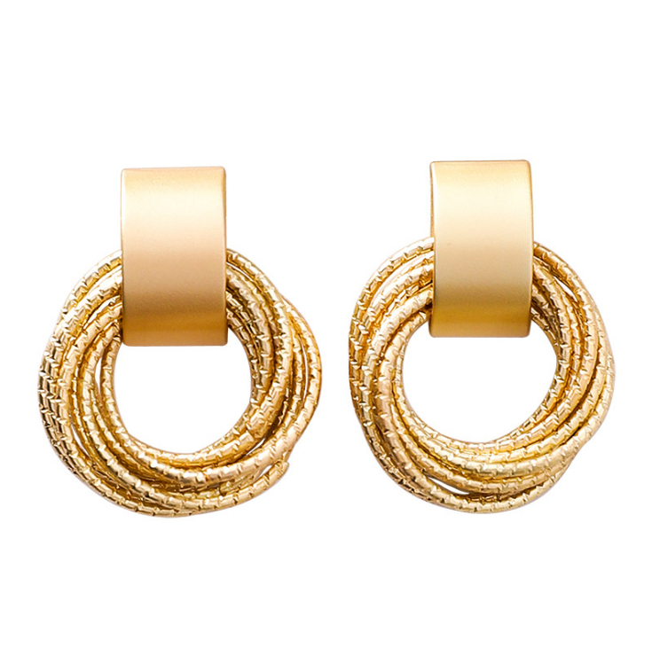 Stylish circular earrings