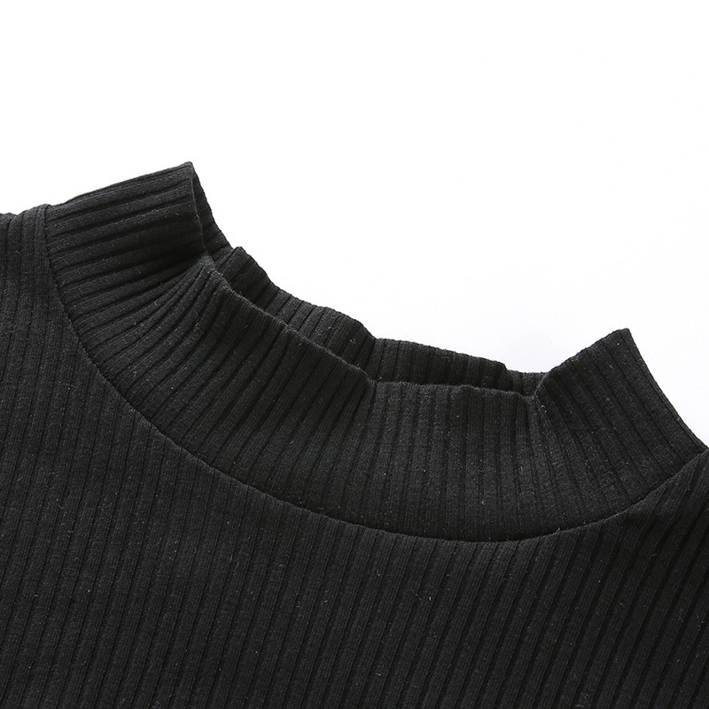 Cropped T-shirt Image 4