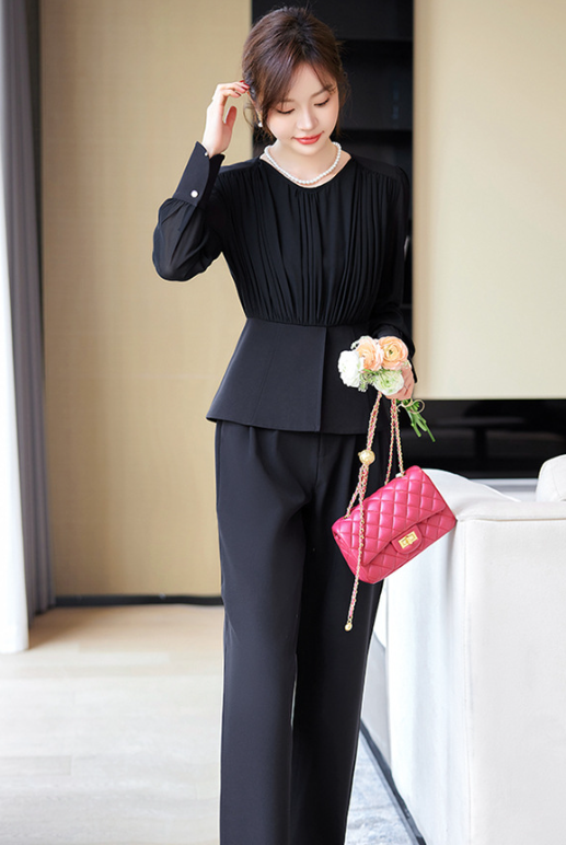 Niche Shirt in Black