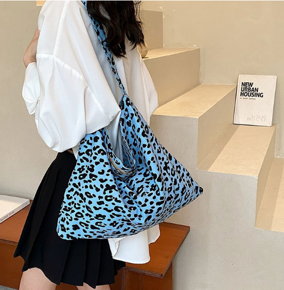 Different Colors of Canvas Shoulder Bag