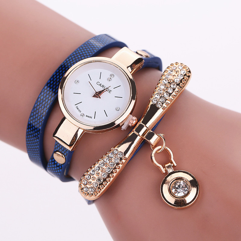 Gold Woven Triple Circle Pendant Wristwatch Image 3