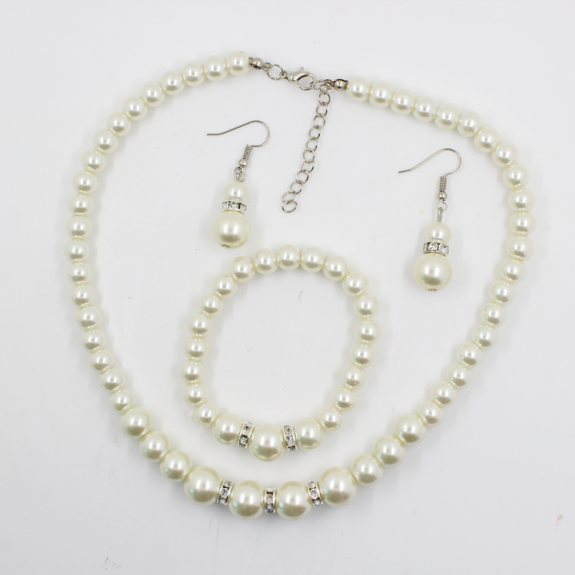 Bridal Accessory Set Image 3