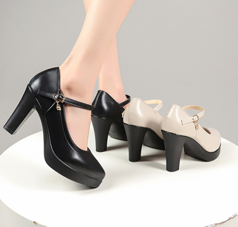 Stylish women's heels