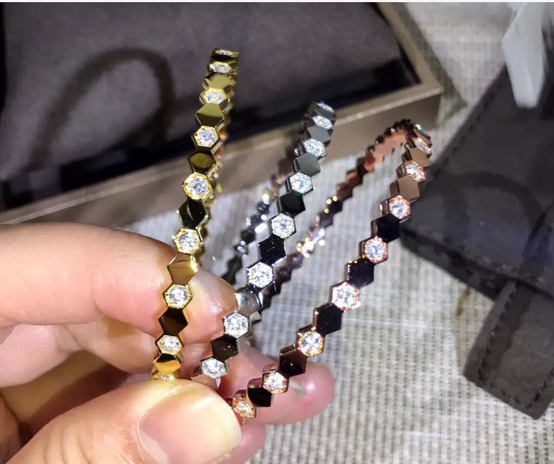 Bracelet Details