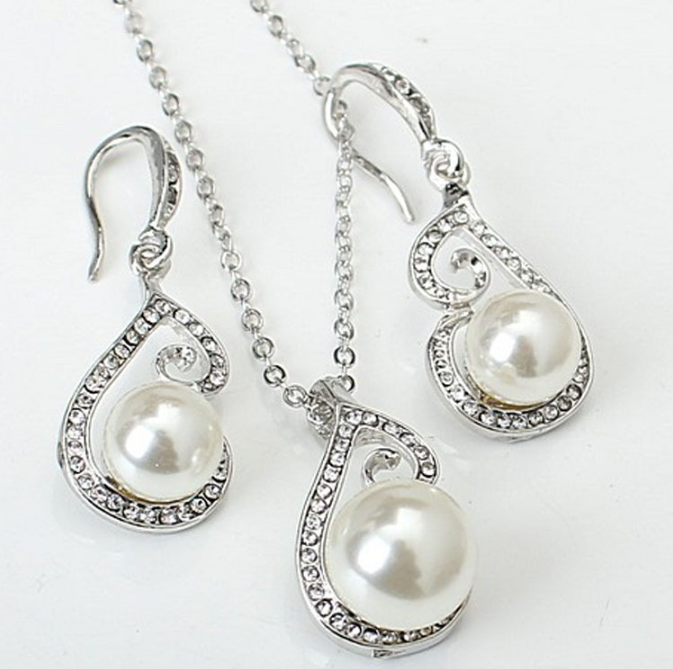 Elegant Earring Set