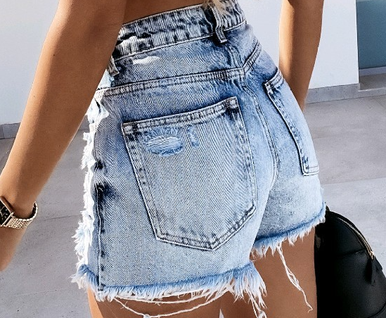 Stylish Fringe Detail