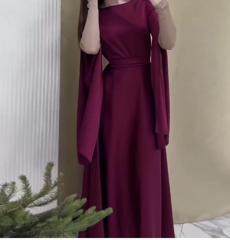 Slim-fit long-sleeved dress back view