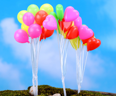 Heart-shaped Balloon Bunch