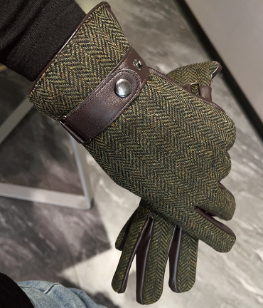 Glove Image 2